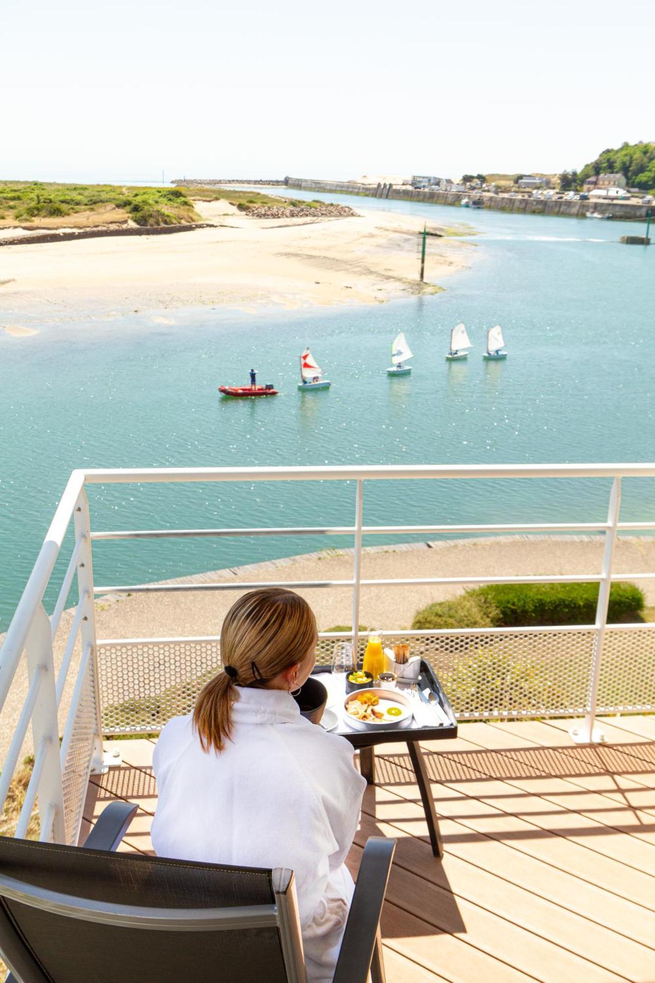 Hôtel La Marine Barneville-Carteret Exterior foto