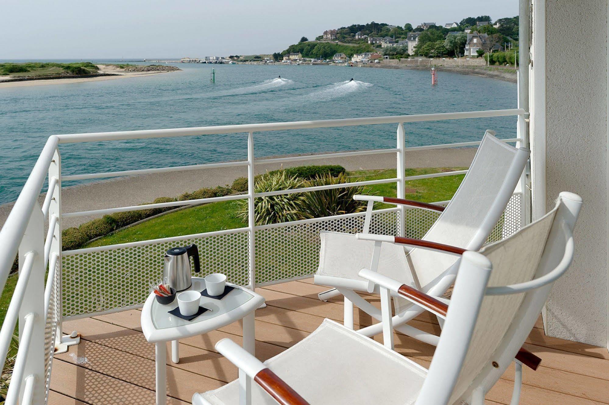 Hôtel La Marine Barneville-Carteret Exterior foto